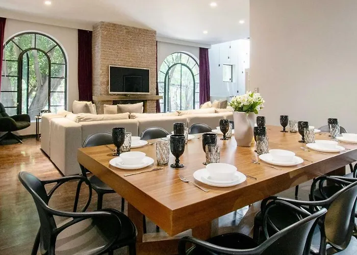 6br House In Amsterdam Street Near Parque *