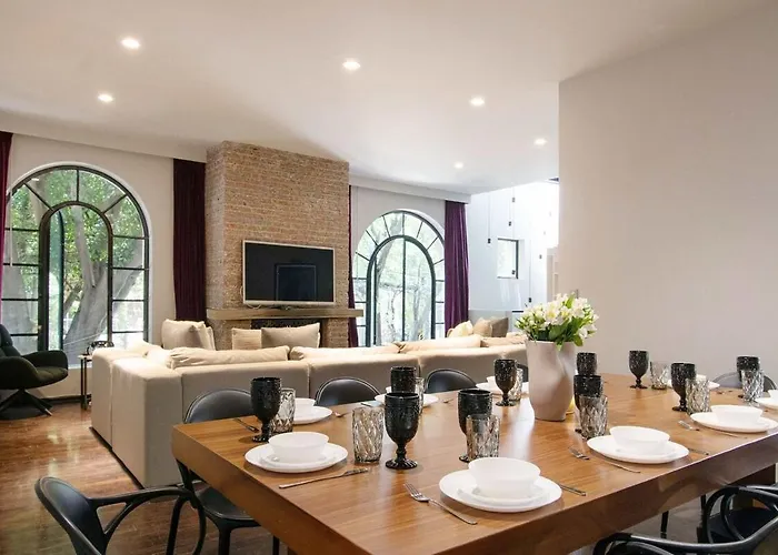 6br House In Amsterdam Street Near Parque *