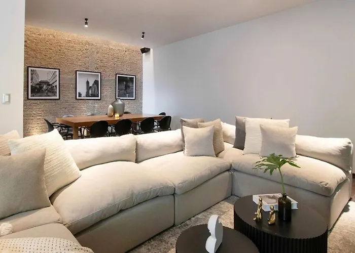 6br House In Amsterdam Street Near Parque *